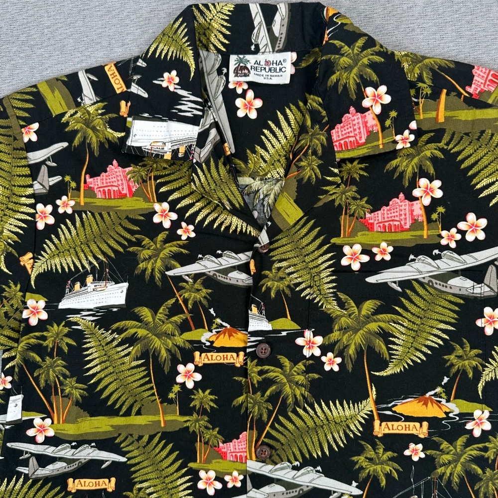 VTG Aloha Republic Hawaiian Shirt Mens Small Black Tropical Seaplane Cruise Ship